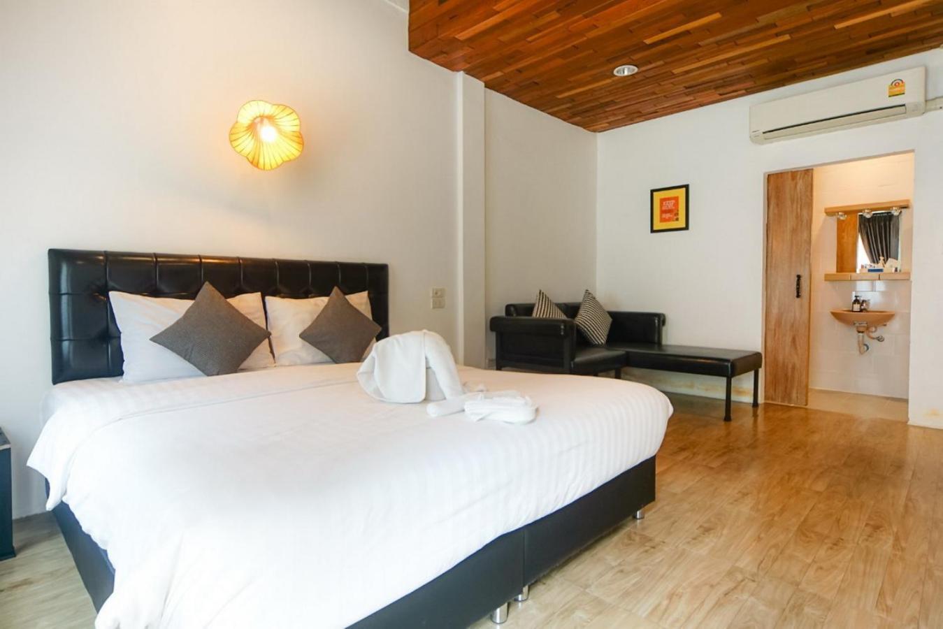 The Warehouse Chiang Mai Ξενοδοχείο Εξωτερικό φωτογραφία