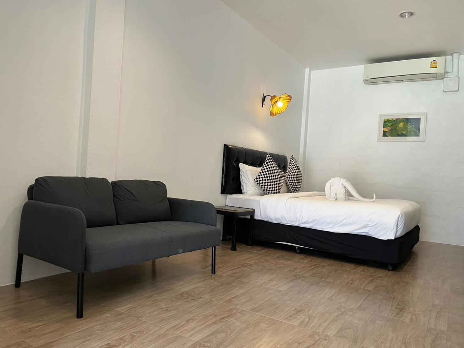 The Warehouse Chiang Mai Ξενοδοχείο Εξωτερικό φωτογραφία