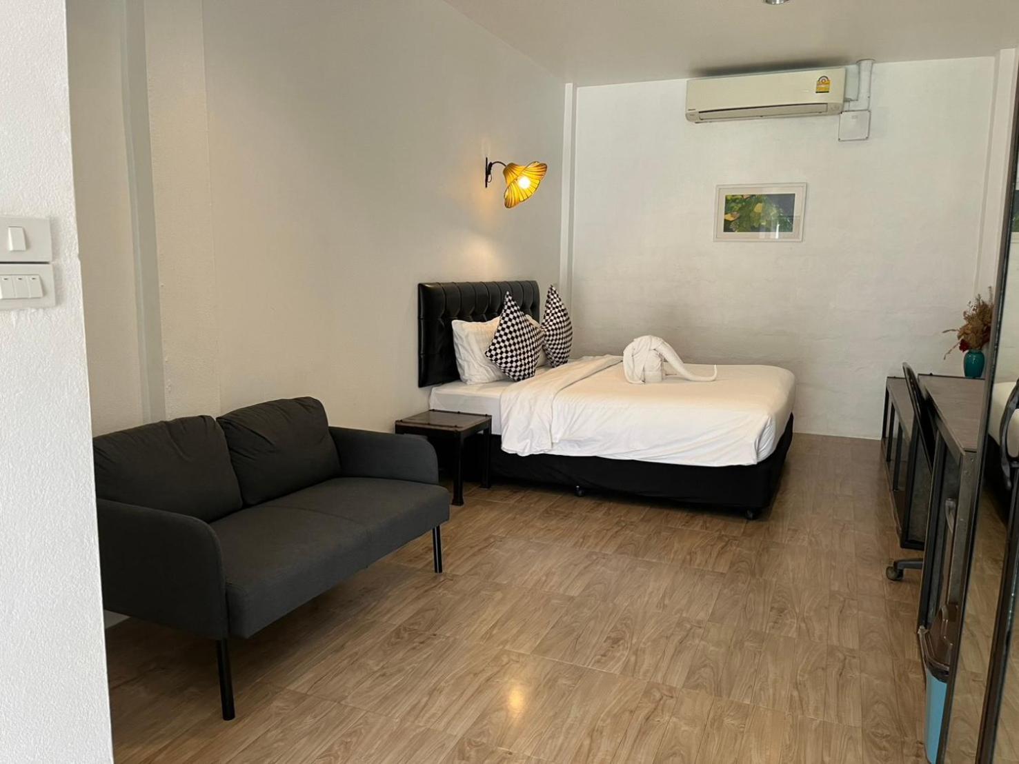 The Warehouse Chiang Mai Ξενοδοχείο Εξωτερικό φωτογραφία